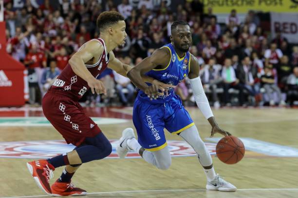 定位球先声 定位球先声