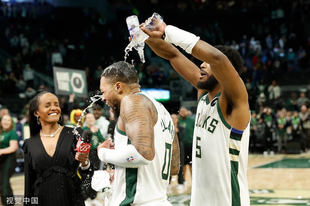 瑞典队凭借 瑞典队凭借